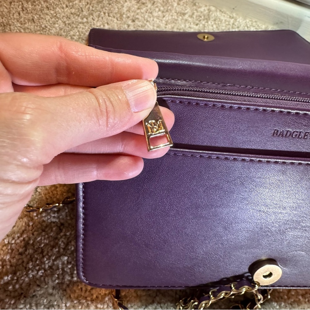Badgley Mischka Plum Quilted Crossbody Gold Details & Hardware NWT - Picture 9 of 11